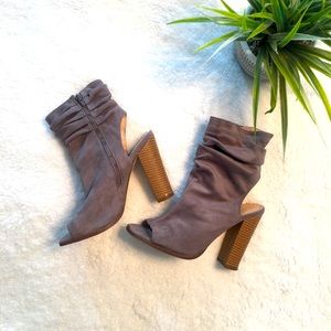 Lulu*s slouchy suede grey heels